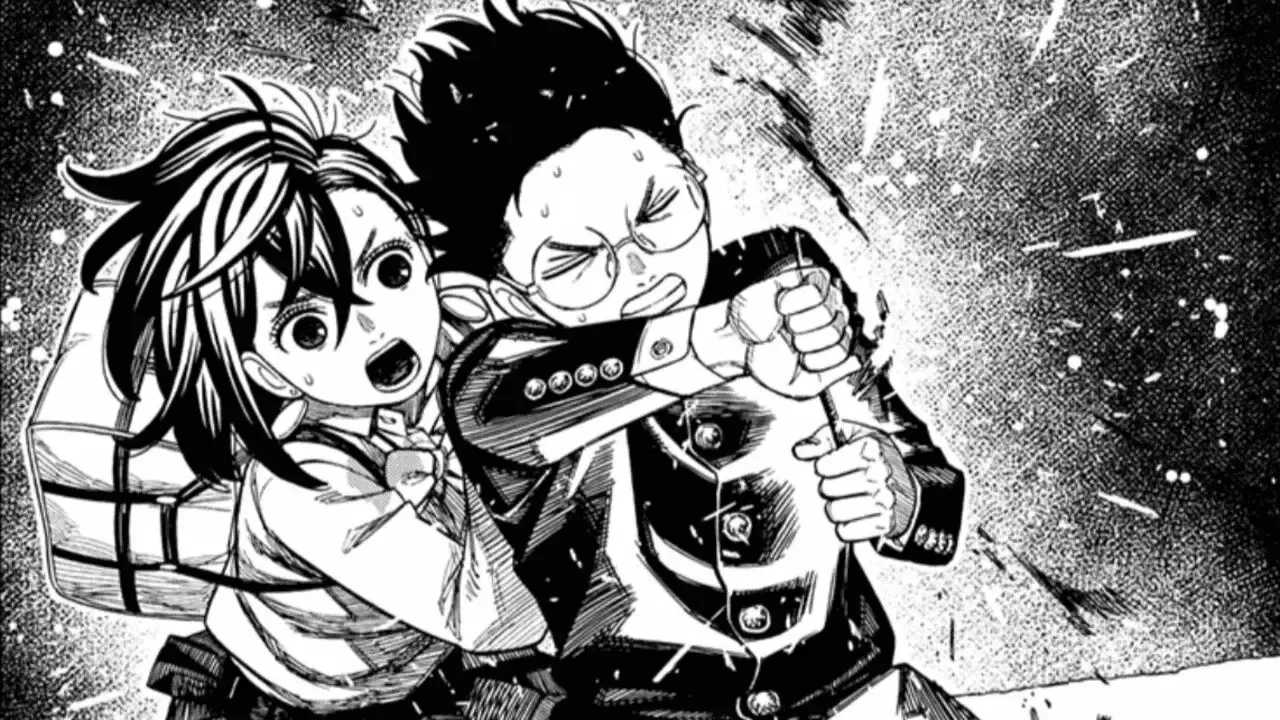 Okarun activates his new weapon in Dandadan Chapter 216